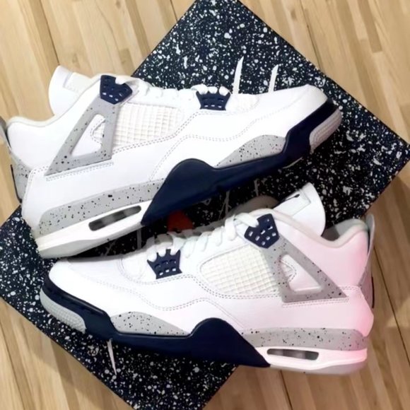 Air Jordan 4 Retro midnight navy - Picture 3 of 4
